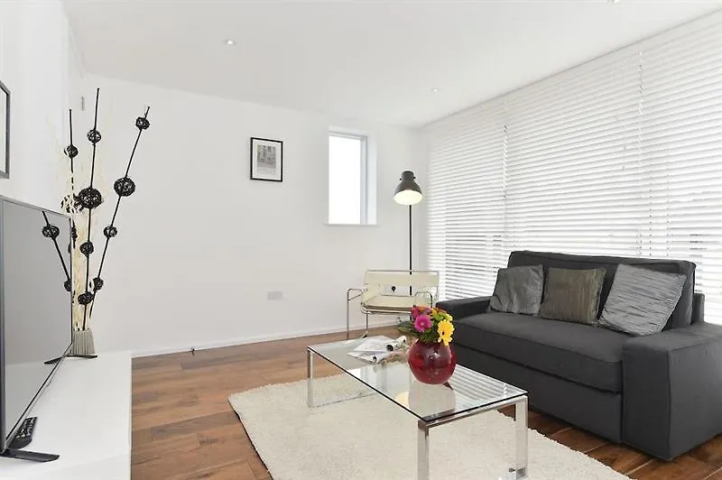 Shoreditch City Living Apartment London 0*,